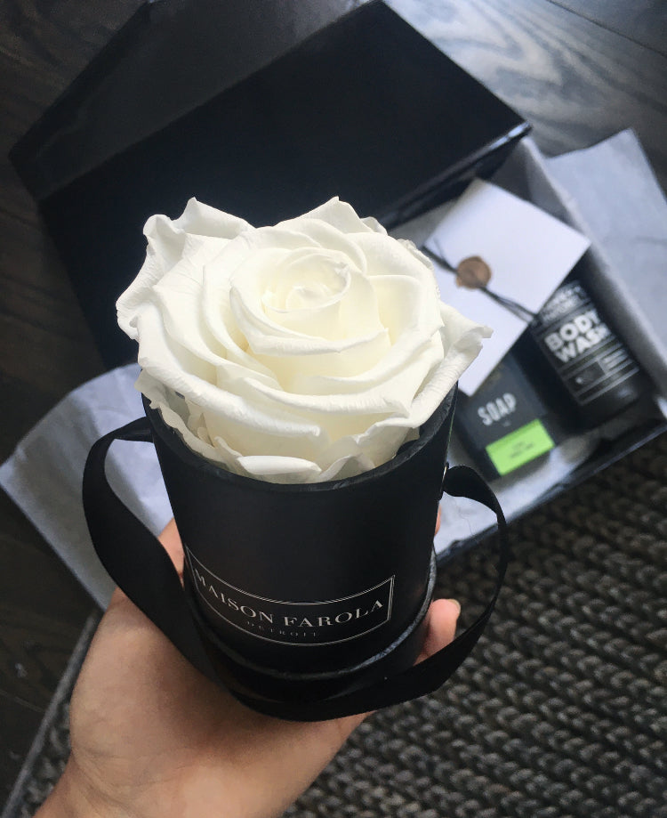 [flower_box], [maison_farola], [arrangement], [flowers], [birthday], [mothers_day], [delivery], [hat_box], [english_garden], [affordable_flowers], [blumz], [pot_and_box], [made_floral], [blush_and_co], [tiffany_florist], [blossoms], [fleurdetroit], [gift], [easter], [centerpiece], [baby_shower], [baby_girl], [baby_boy], [baptism], [event], [communion], [sympathy], [corporate], [flower_bouquet], [preserved]