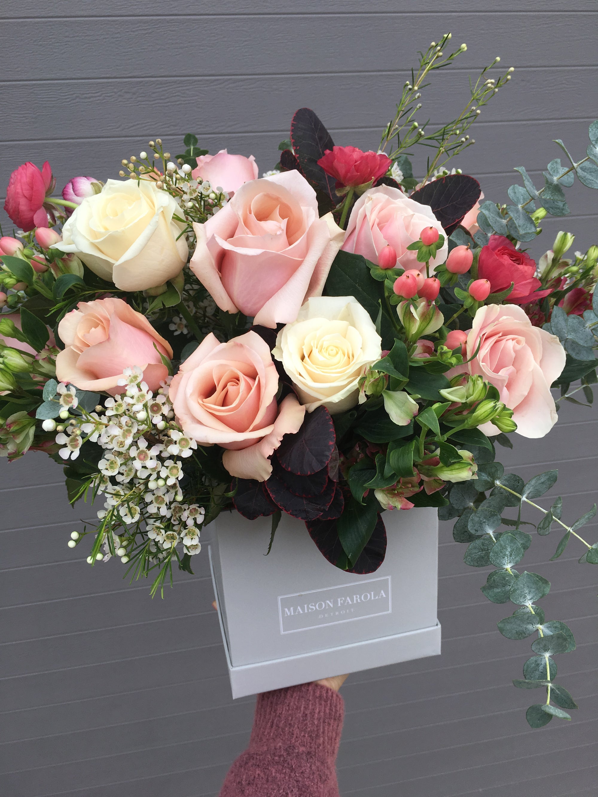 [flower_box], [maison_farola], [arrangement], [flowers], [birthday], [mothers_day], [delivery], [hat_box], [english_garden], [affordable_flowers], [blumz], [pot_and_box], [made_floral], [blush_and_co], [tiffany_florist], [blossoms], [fleurdetroit], [gift], [easter], [centerpiece], [baby_shower], [baby_girl], [baby_boy], [baptism], [event], [communion], [sympathy], [corporate], [flower_bouquet], [preserved]