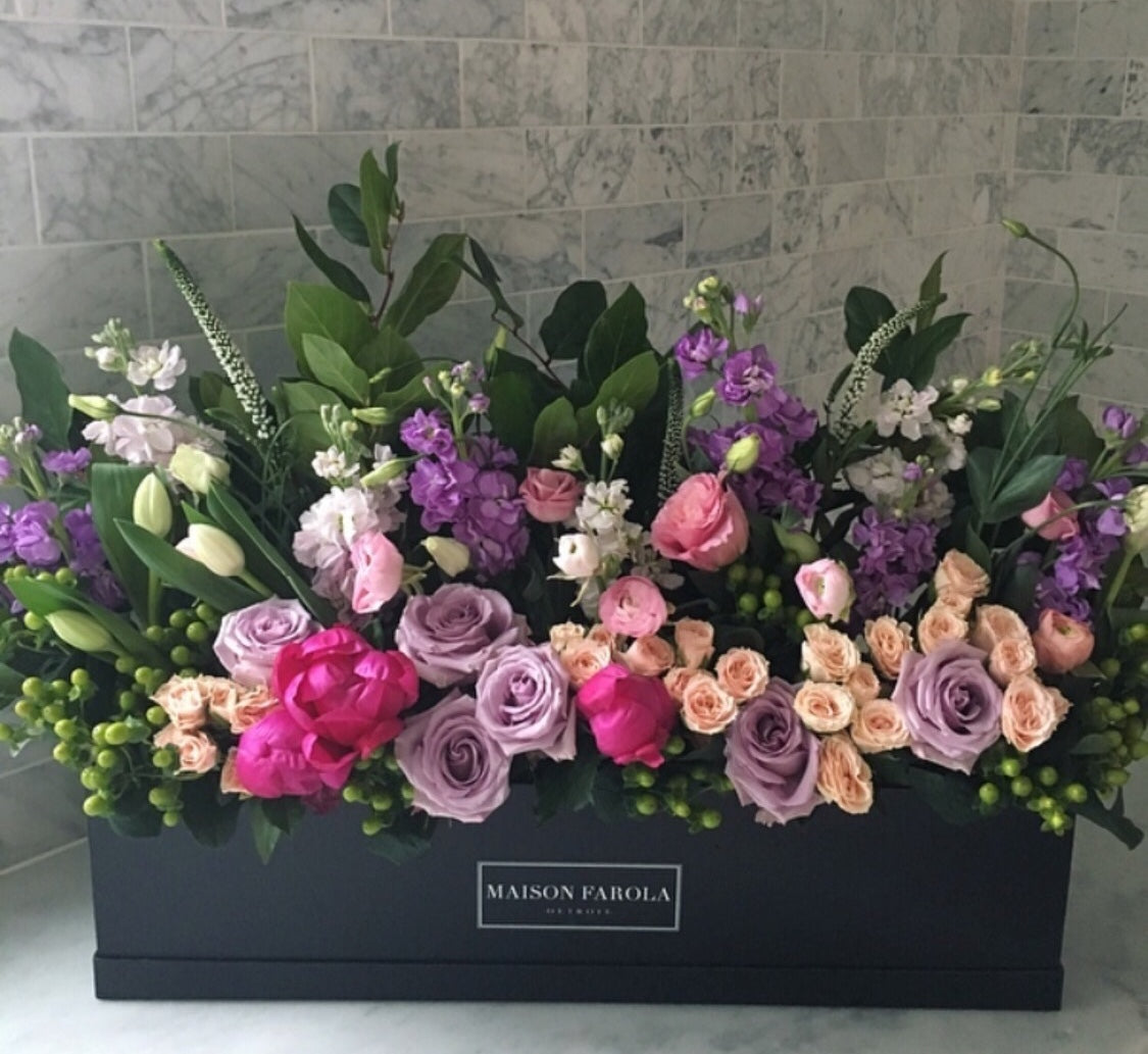 [flower_box], [maison_farola], [arrangement], [flowers], [birthday], [mothers_day], [delivery], [hat_box], [english_garden], [affordable_flowers], [blumz], [pot_and_box], [made_floral], [blush_and_co], [tiffany_florist], [blossoms], [fleurdetroit], [gift], [easter], [centerpiece], [baby_shower], [baby_girl], [baby_boy], [baptism], [event], [communion], [sympathy], [corporate], [flower_bouquet], [preserved]