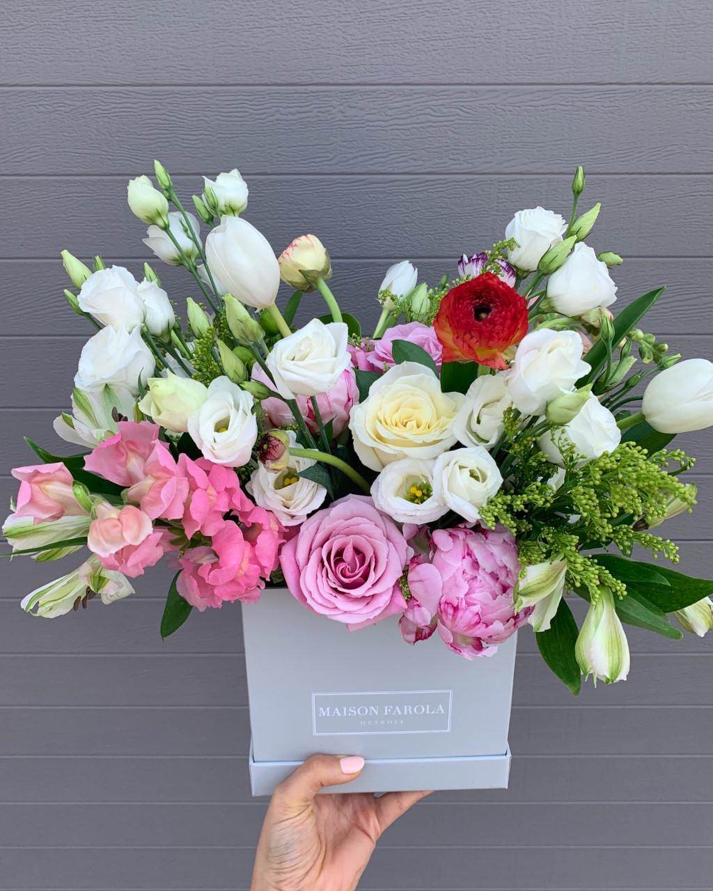[flower_box], [maison_farola], [arrangement], [flowers], [birthday], [mothers_day], [delivery], [hat_box], [english_garden], [affordable_flowers], [blumz], [pot_and_box], [made_floral], [blush_and_co], [tiffany_florist], [blossoms], [fleurdetroit], [gift], [easter], [centerpiece], [baby_shower], [baby_girl], [baby_boy], [baptism], [event], [communion], [sympathy], [corporate], [flower_bouquet], [preserved]