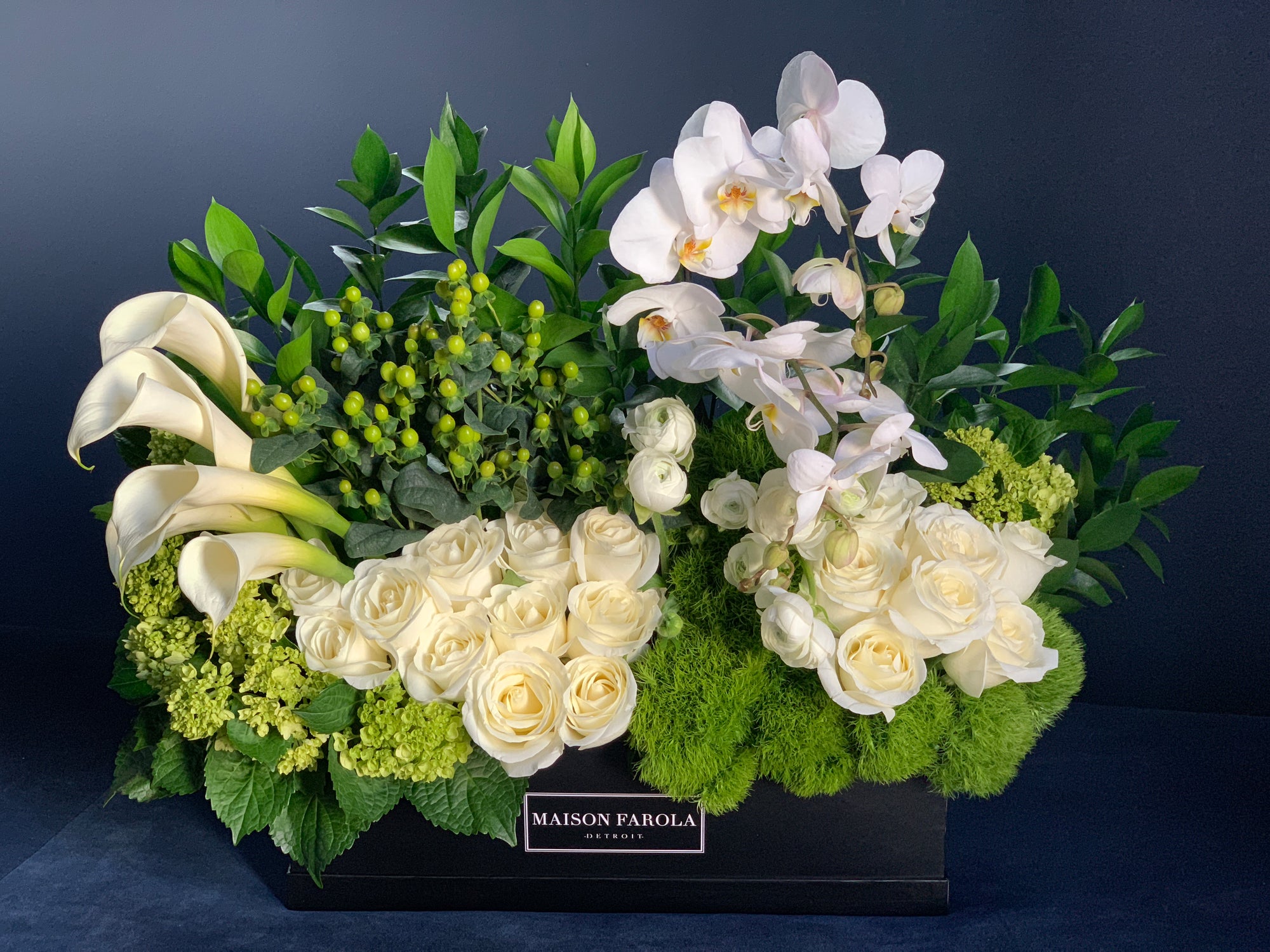 [flower_box], [maison_farola], [arrangement], [flowers], [birthday], [mothers_day], [delivery], [hat_box], [english_garden], [affordable_flowers], [blumz], [pot_and_box], [made_floral], [blush_and_co], [tiffany_florist], [blossoms], [fleurdetroit], [gift], [easter], [centerpiece], [baby_shower], [baby_girl], [baby_boy], [baptism], [event], [communion], [sympathy], [corporate], [flower_bouquet], [preserved]